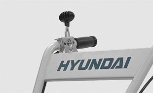 Культиватор бензиновый Hyundai T 700 - ПЛАВНАЯ РЕГУЛИРОВКА ОБОРОТОВ На правой р...